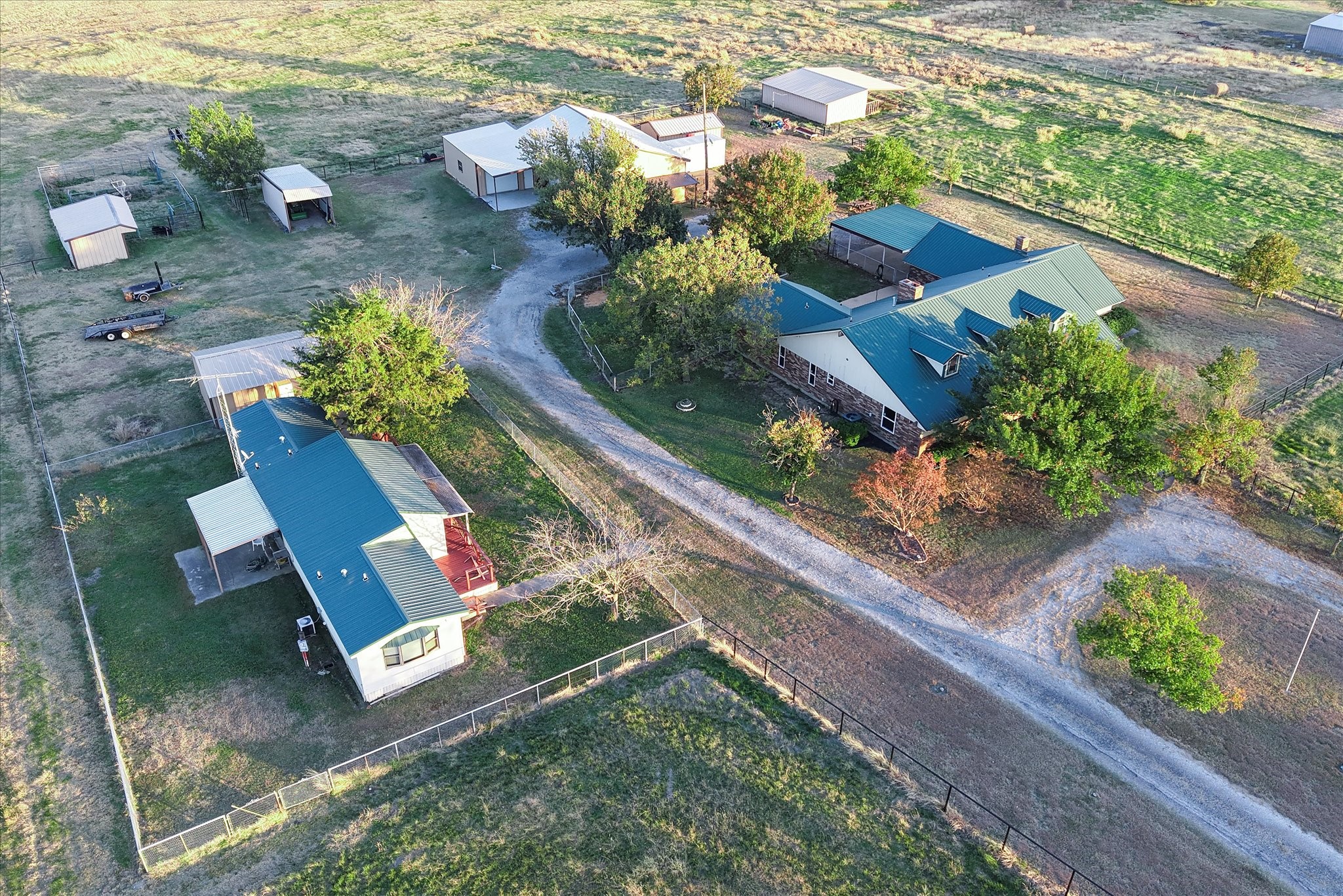 Property photo 02 of 2300 Union Hill Road, Sanger, TX 76266 | MLS #21120952