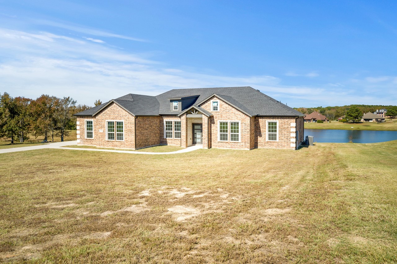 23690 Champion Drive, Lindale, TX, 75771