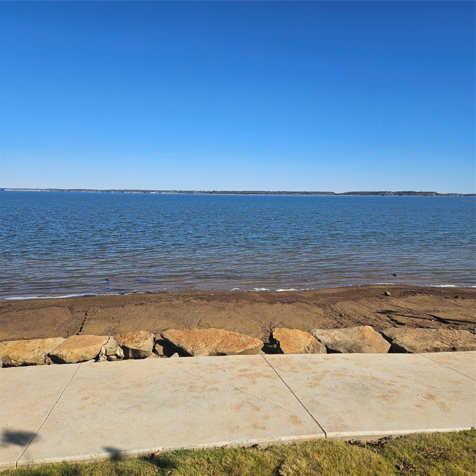 196 Johnston Lane, Runaway Bay, TX, 76426