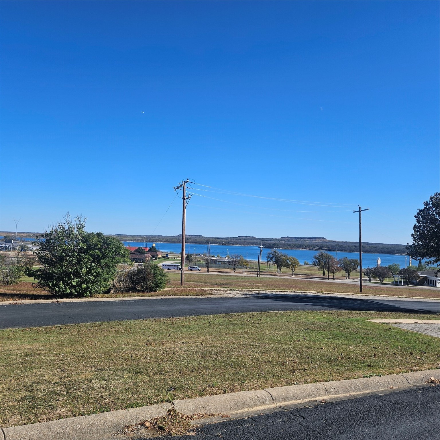 196 Johnston Lane, Runaway Bay, TX, 76426