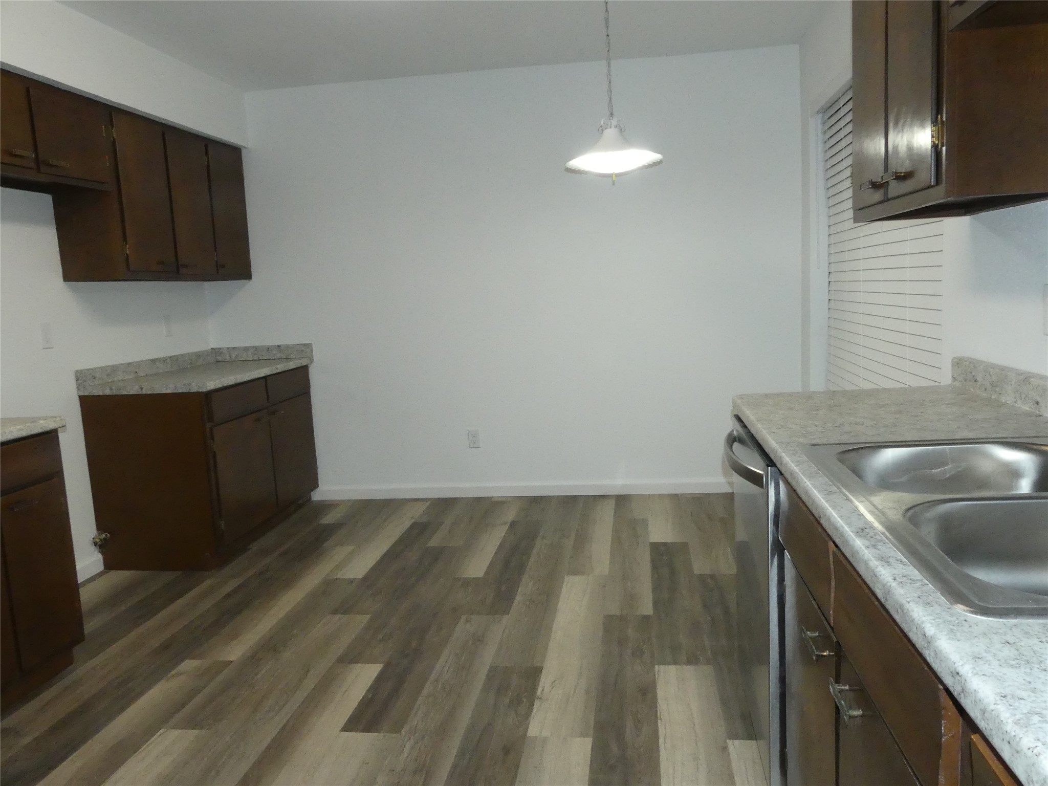 Property photo 04 of 1216 Runaway Bay Drive Runaway, Bay, TX 76426 | MLS #21122447