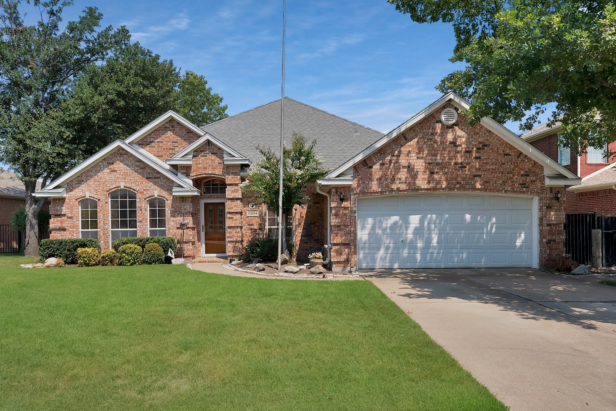 Property photo 02 of 11204 Harbor Road, Frisco, TX 75035 | MLS #21122629