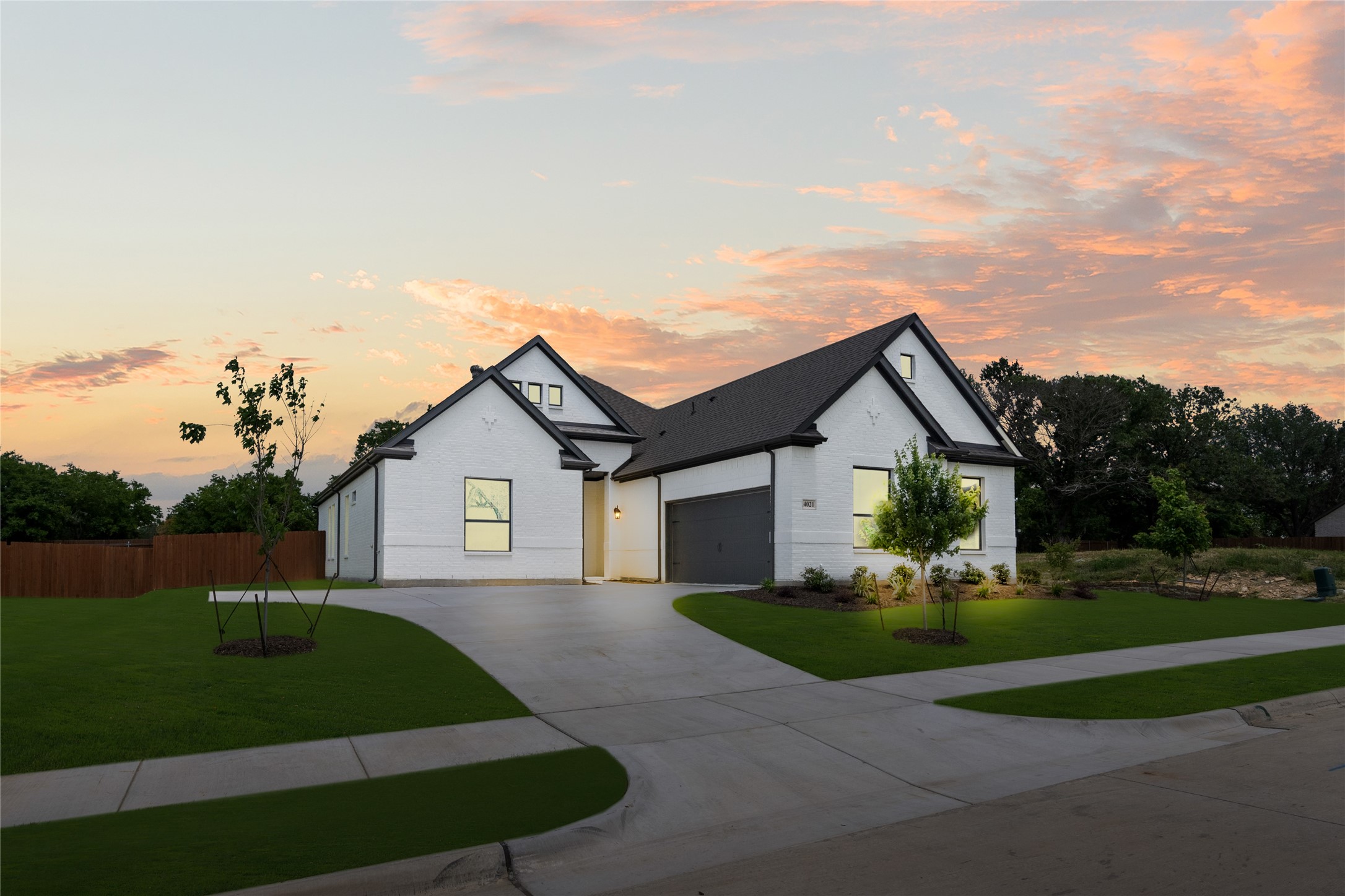 Property photo 01 of 4021 Alpine Street, Midlothian, TX 76065 | MLS #21122631