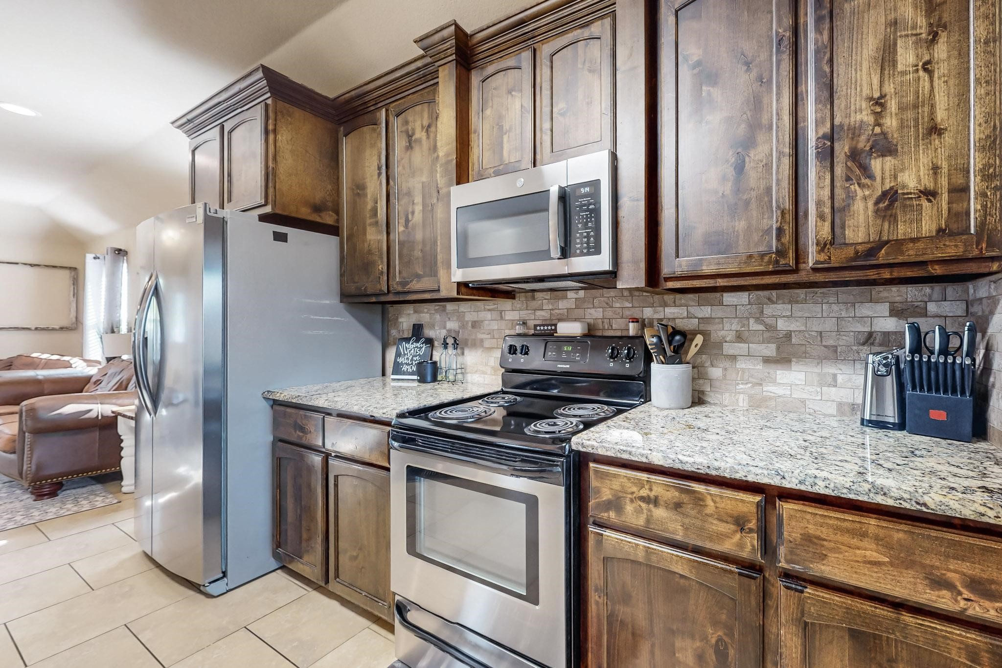Property photo 02 of 113 Halifax Circle, Palmer, TX 75152 | MLS #21122689