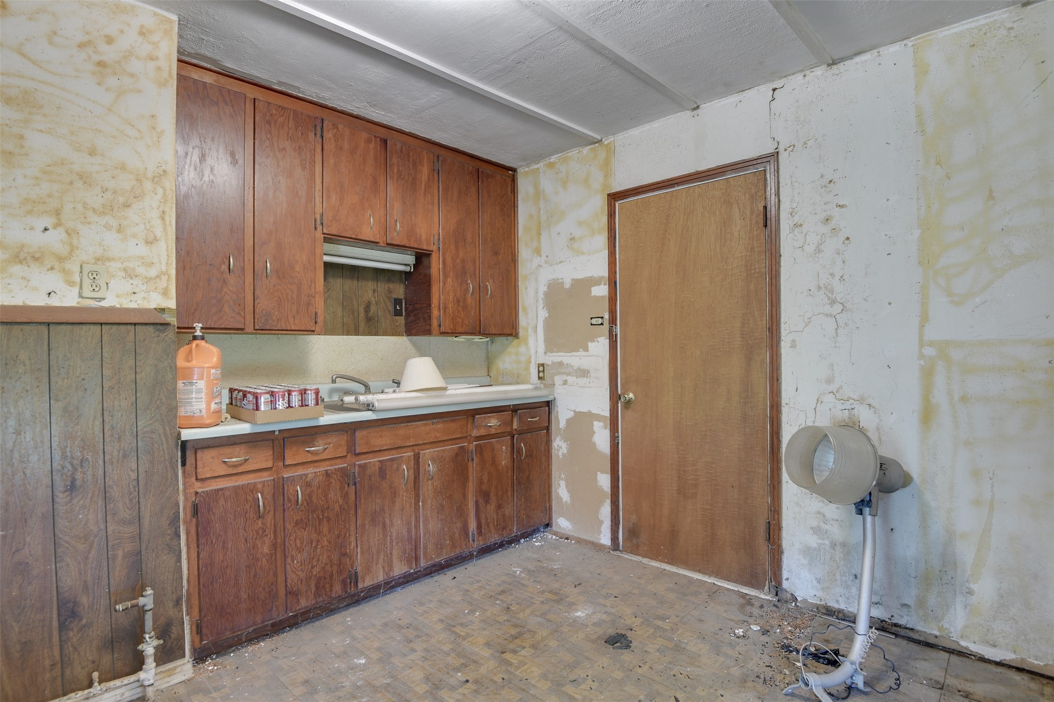 802 Cardinal Road, Mansfield, TX, 76063