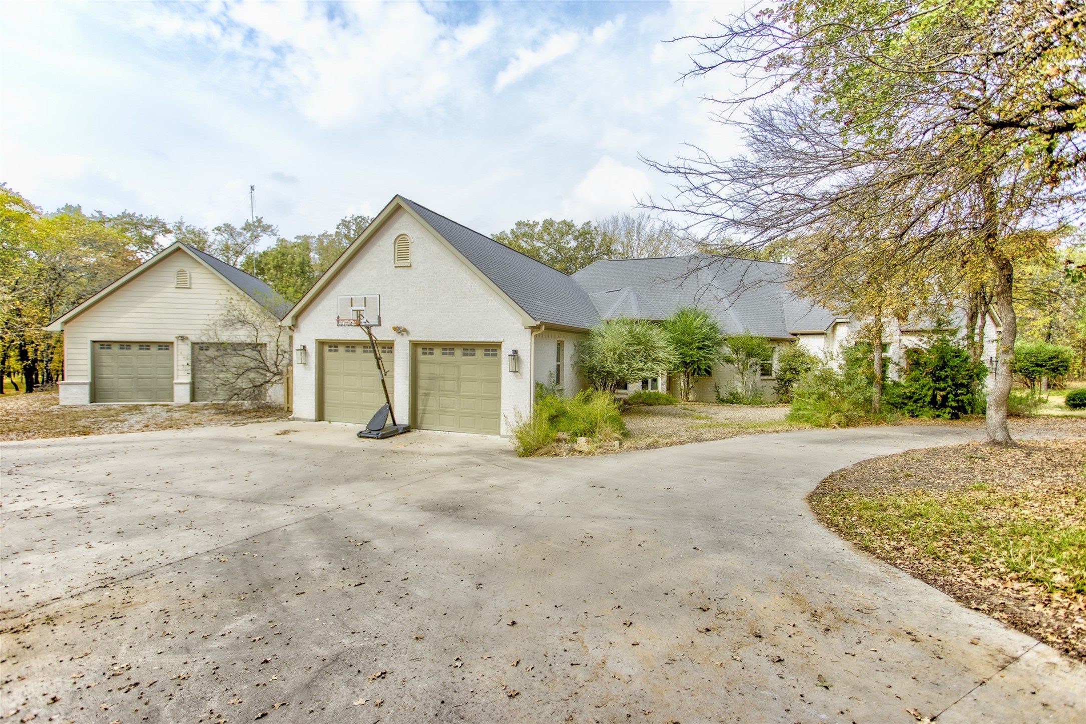 122 Forest Creek Circle, Weatherford, TX, 76088