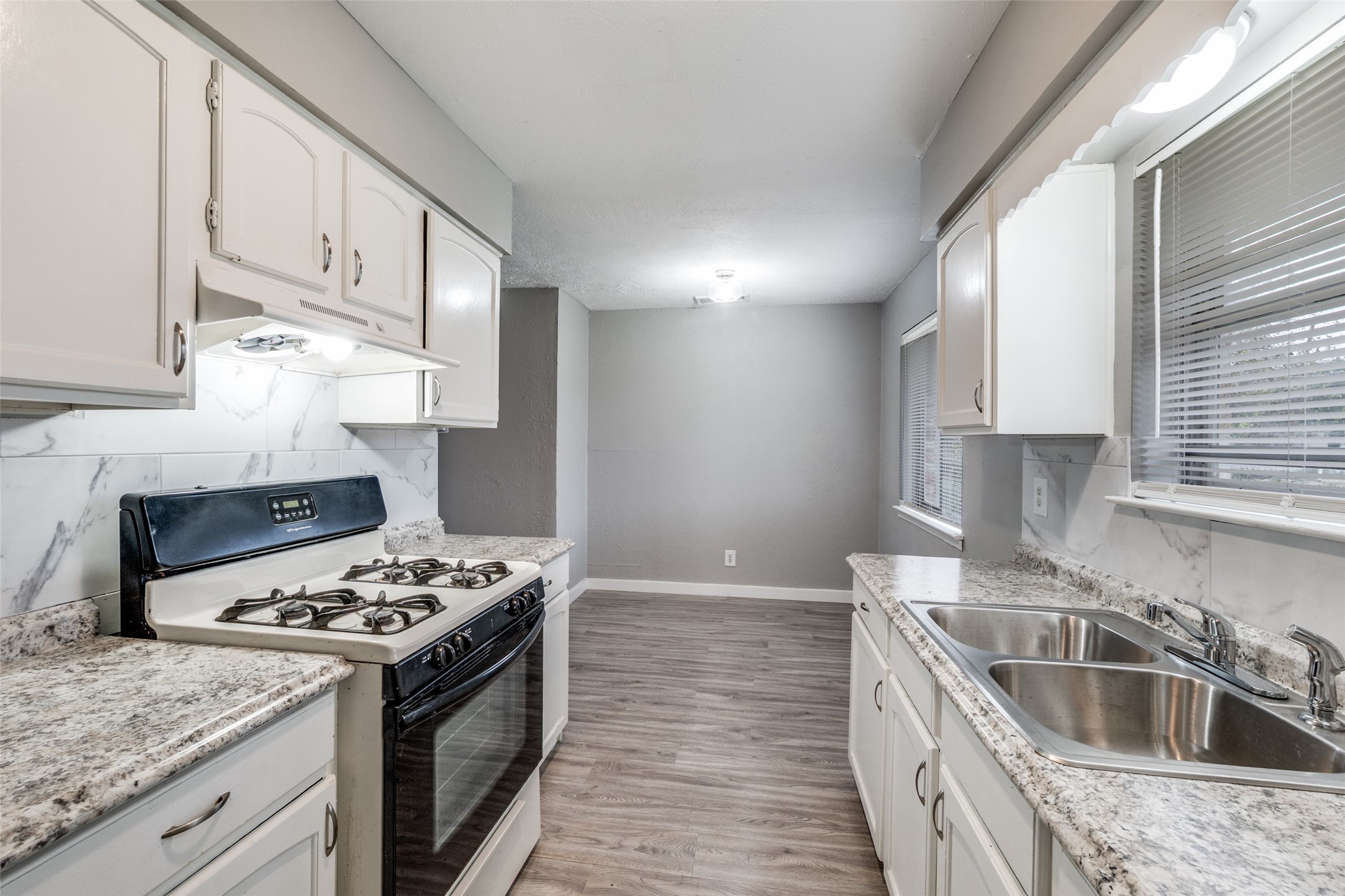 3336 Pacesetter Drive, Dallas, TX, 75241