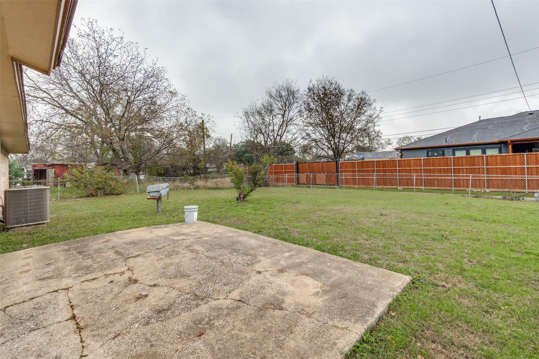 3336 Pacesetter Drive, Dallas, TX, 75241
