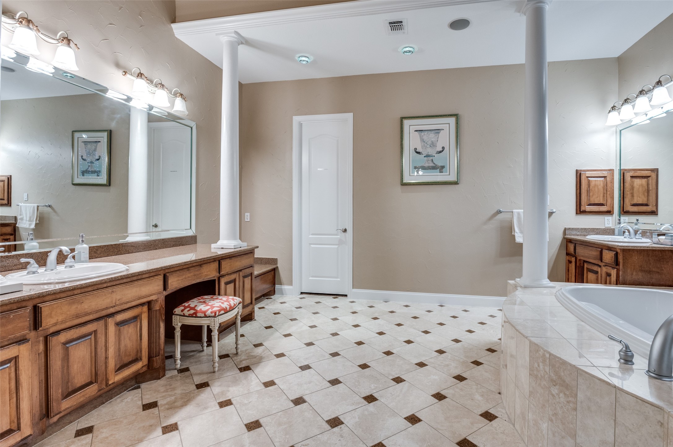 9253 Cape Royale Court, Fort Worth, TX, 76179