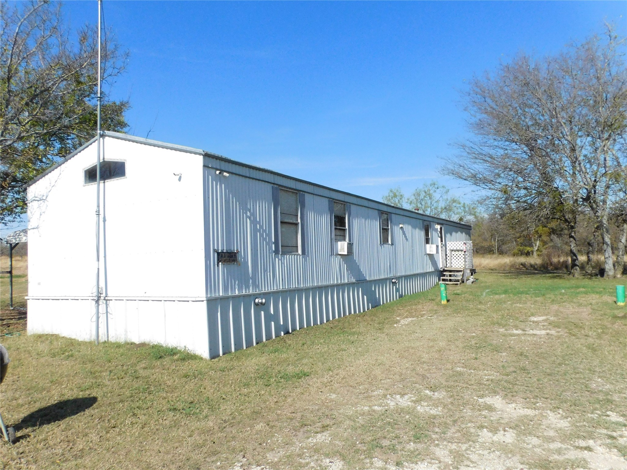 Property photo 03 of 233 Hcr 3315, Hubbard, TX 76648 | MLS #21125088
