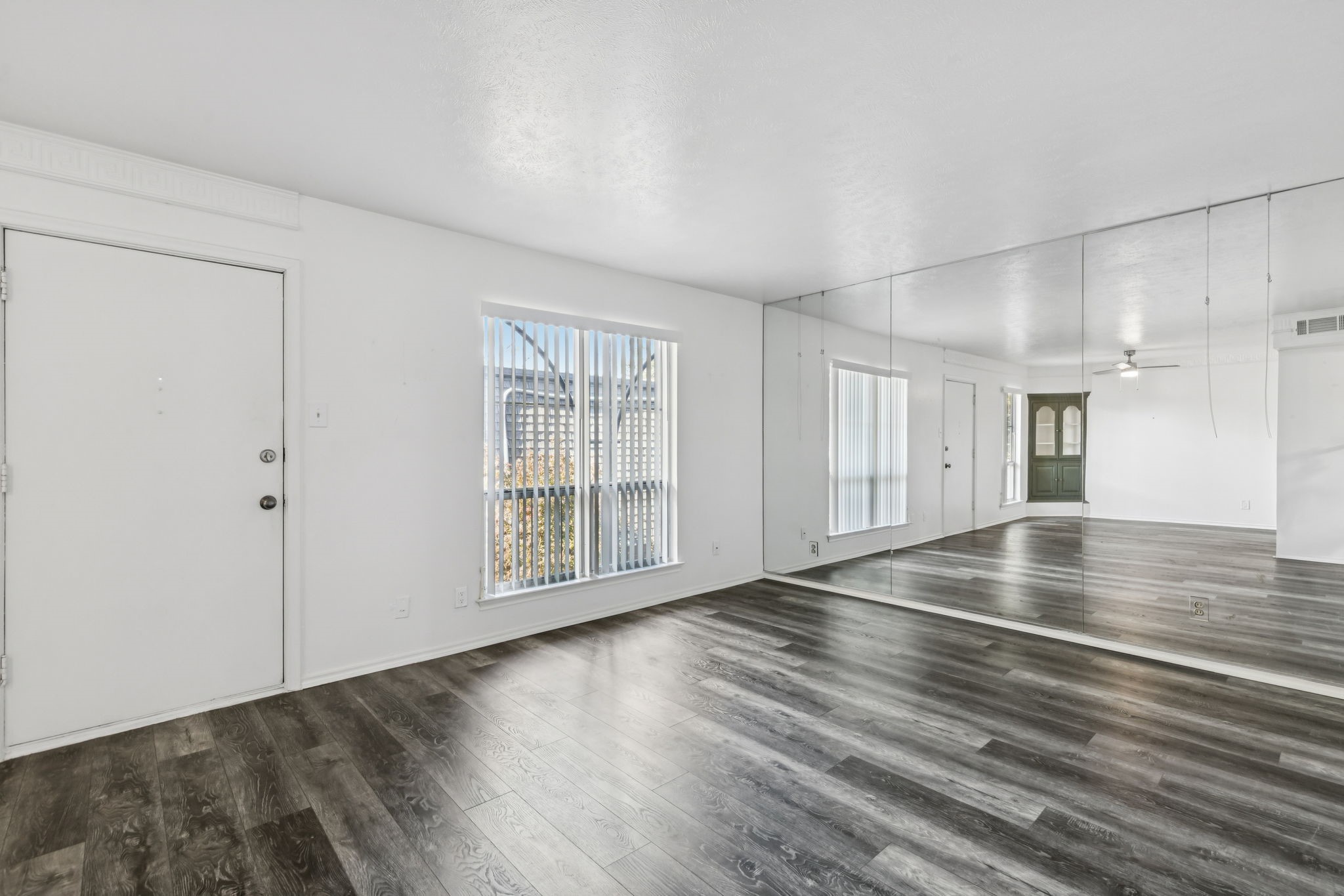 5014 Les Chateaux Drive UNIT&nbsp;230, Dallas, TX, 75235