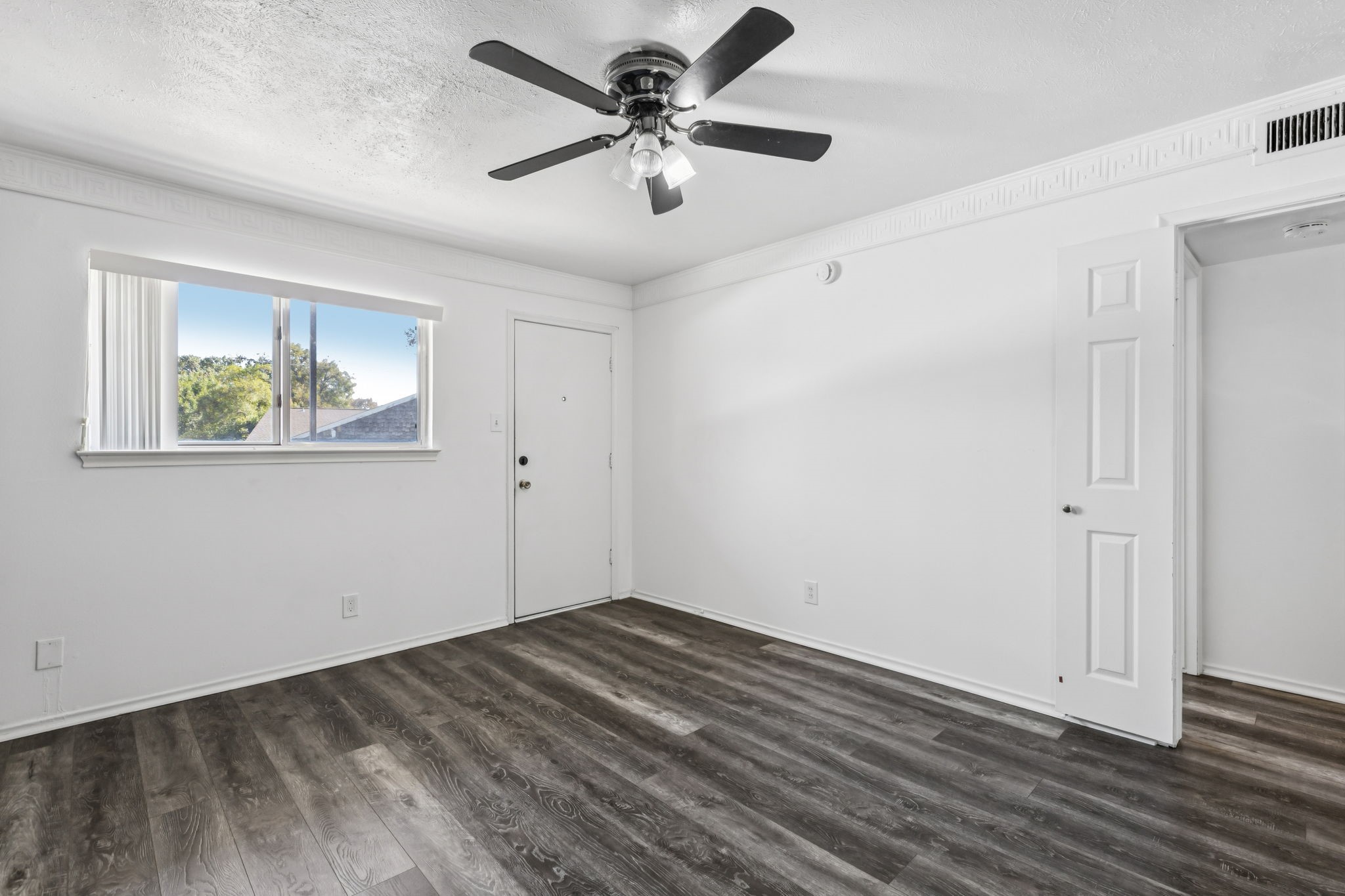 5014 Les Chateaux Drive UNIT&nbsp;230, Dallas, TX, 75235