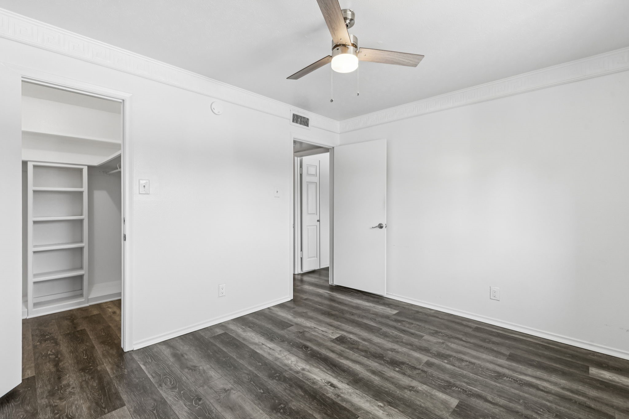 5014 Les Chateaux Drive UNIT&nbsp;230, Dallas, TX, 75235
