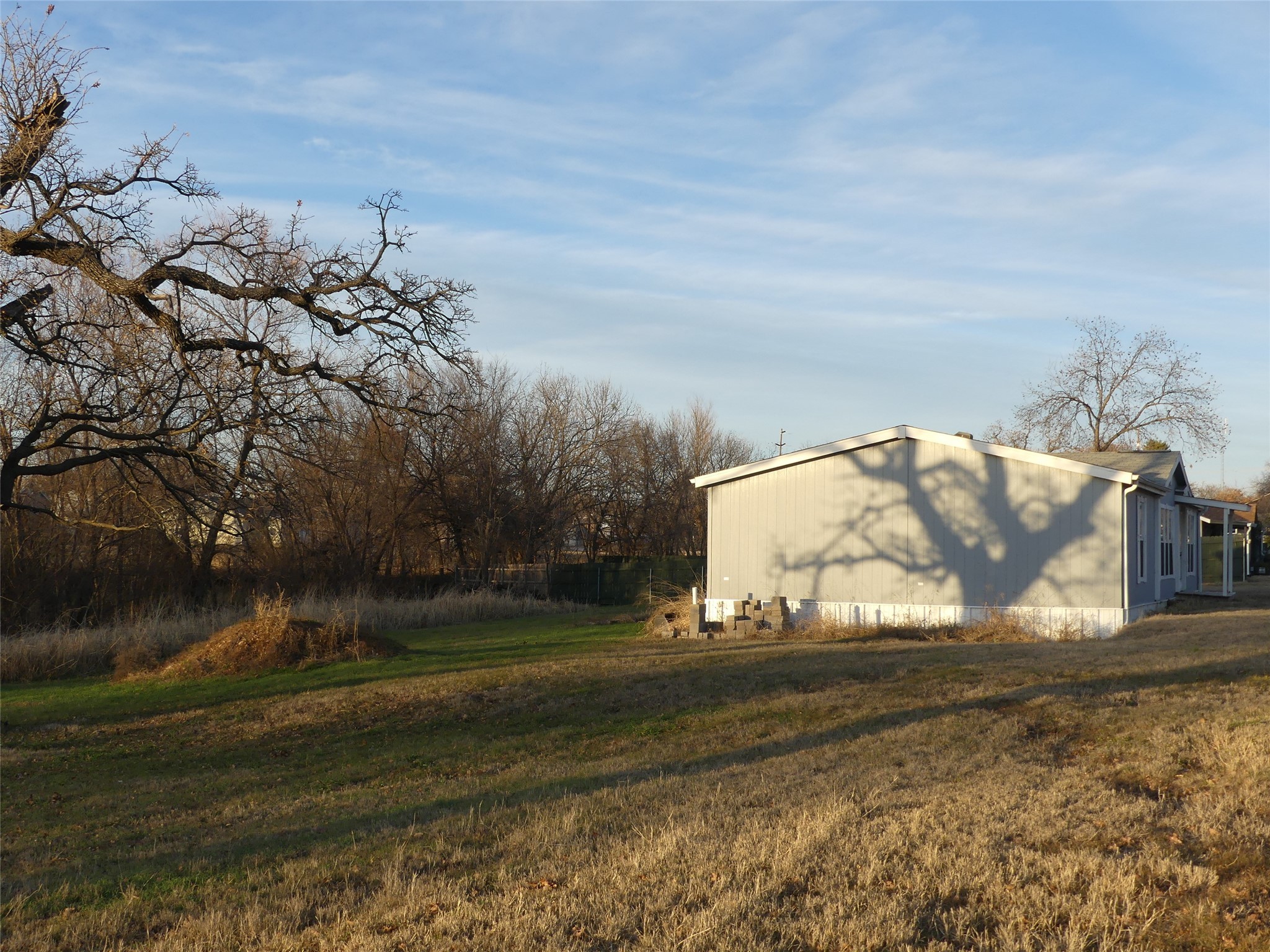 422 Hutchinson Street, Bowie, TX, 76230