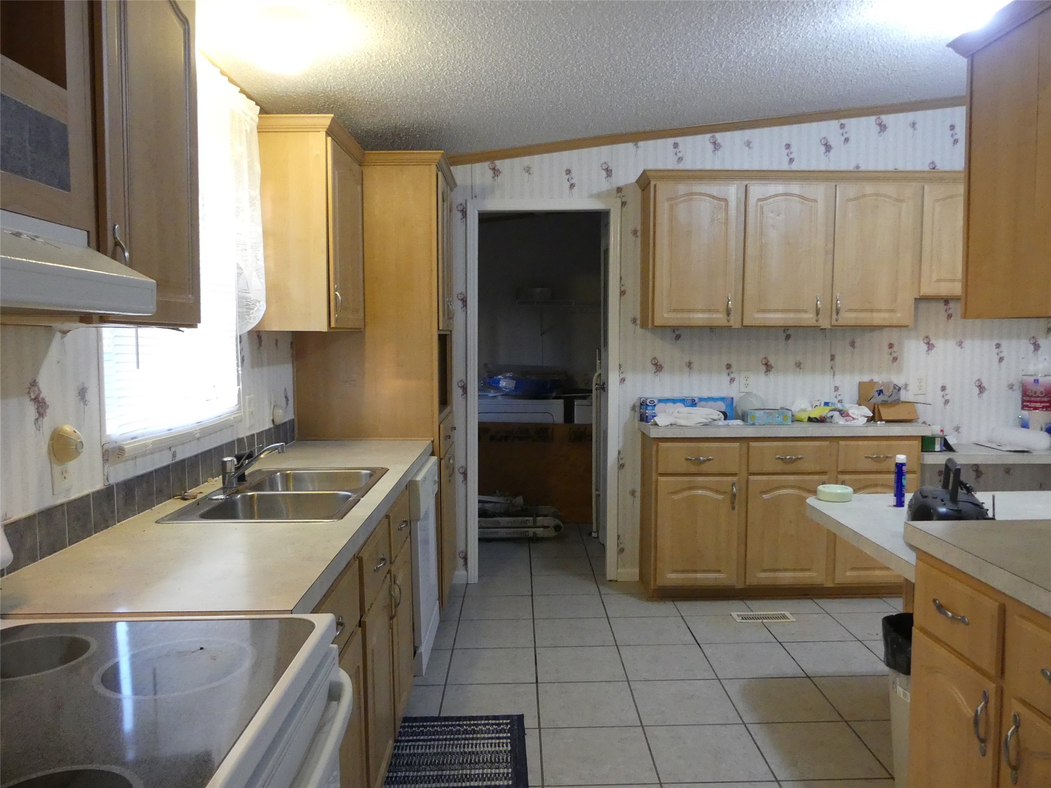 422 Hutchinson Street, Bowie, TX, 76230