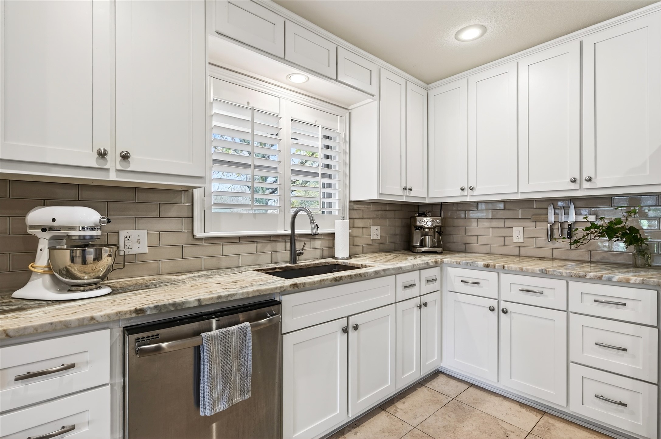 2215 Oak Creek Drive, Sherman, TX, 75092