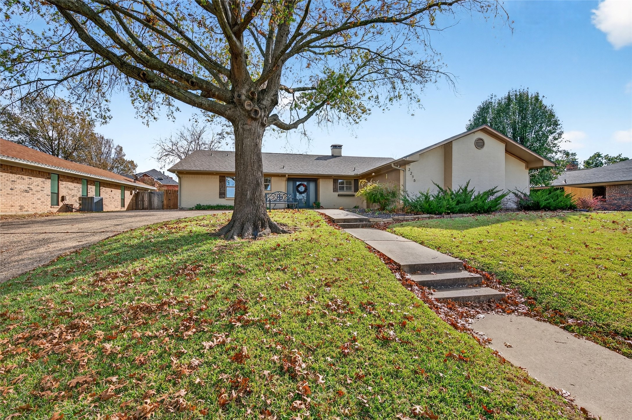2215 Oak Creek Drive, Sherman, TX, 75092