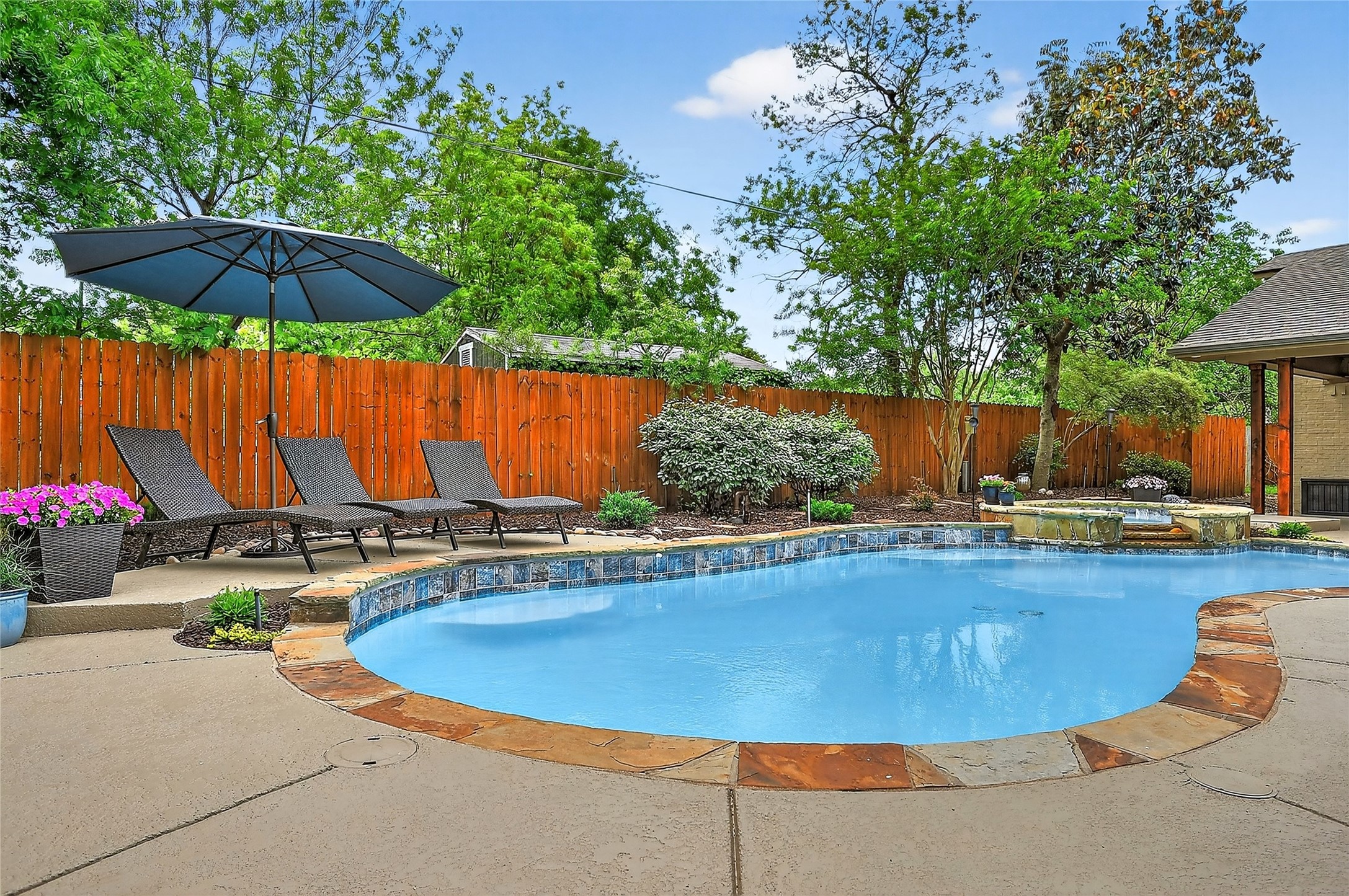 2215 Oak Creek Drive, Sherman, TX, 75092
