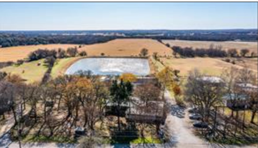 Property photo 02 of 364 Wonder Drive, Springtown, TX 76082 | MLS #21127257