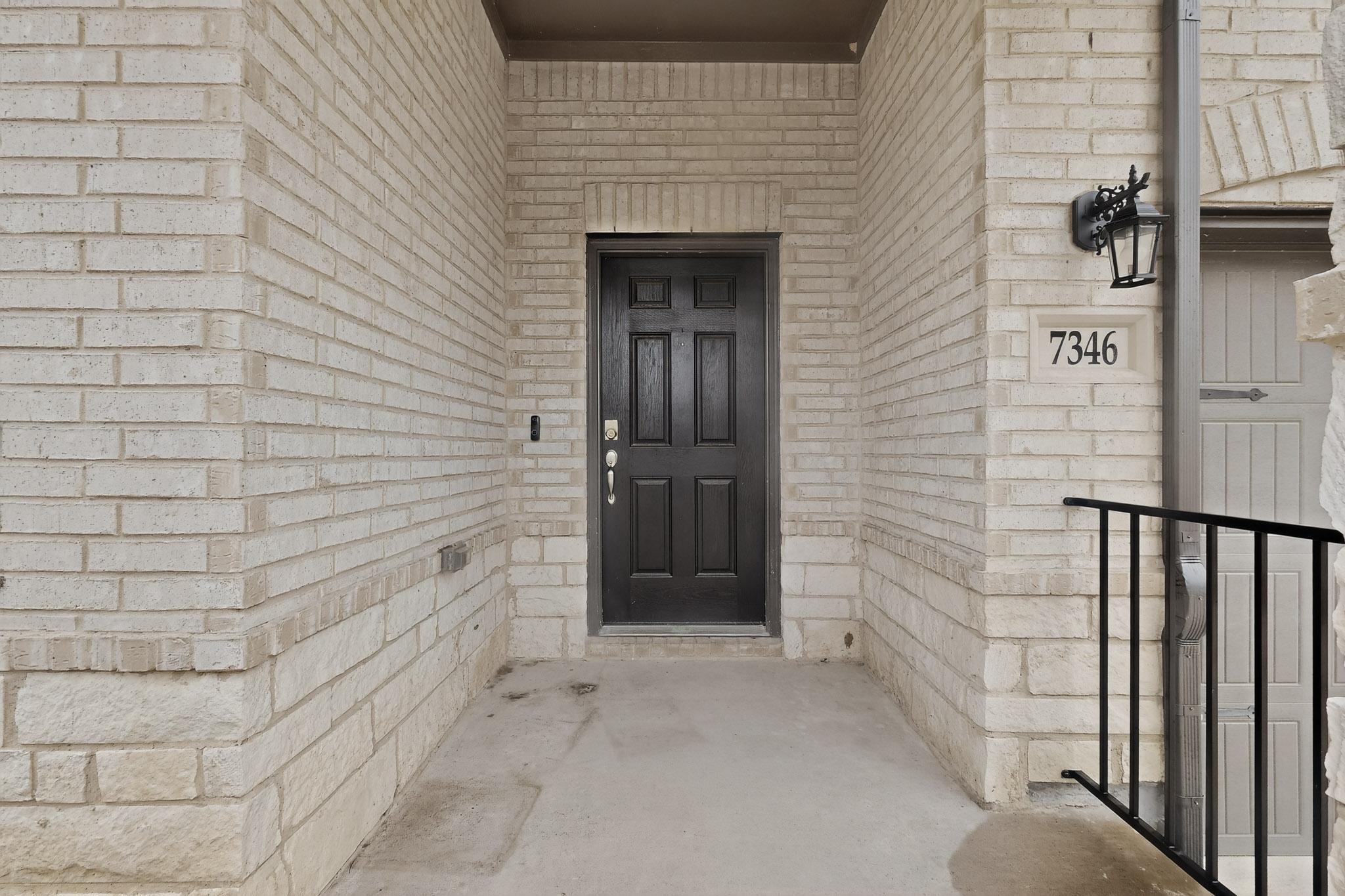 Property photo 03 of 7346 Red Twig Trail, Venus, TX 76084 | MLS #21127577