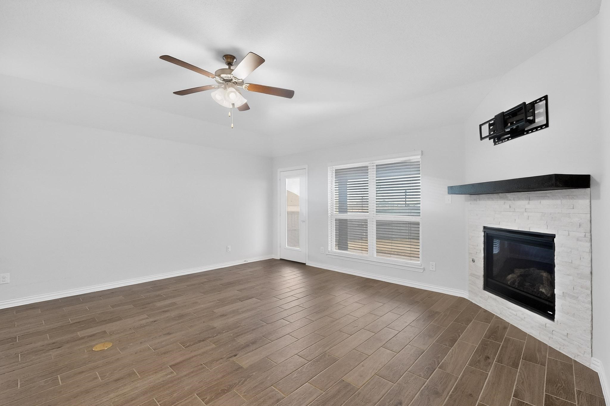 7346 Red Twig Trail, Venus, TX, 76084