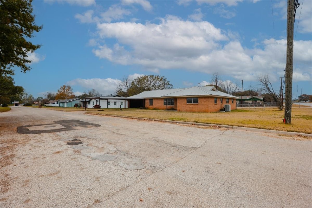 2507 SE 13th Street, Mineral Wells, TX, 76067