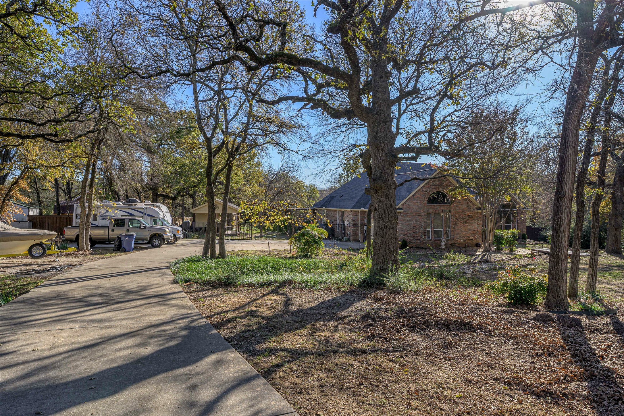 1071 E Oak Shores Drive, Cross Roads, TX, 76227