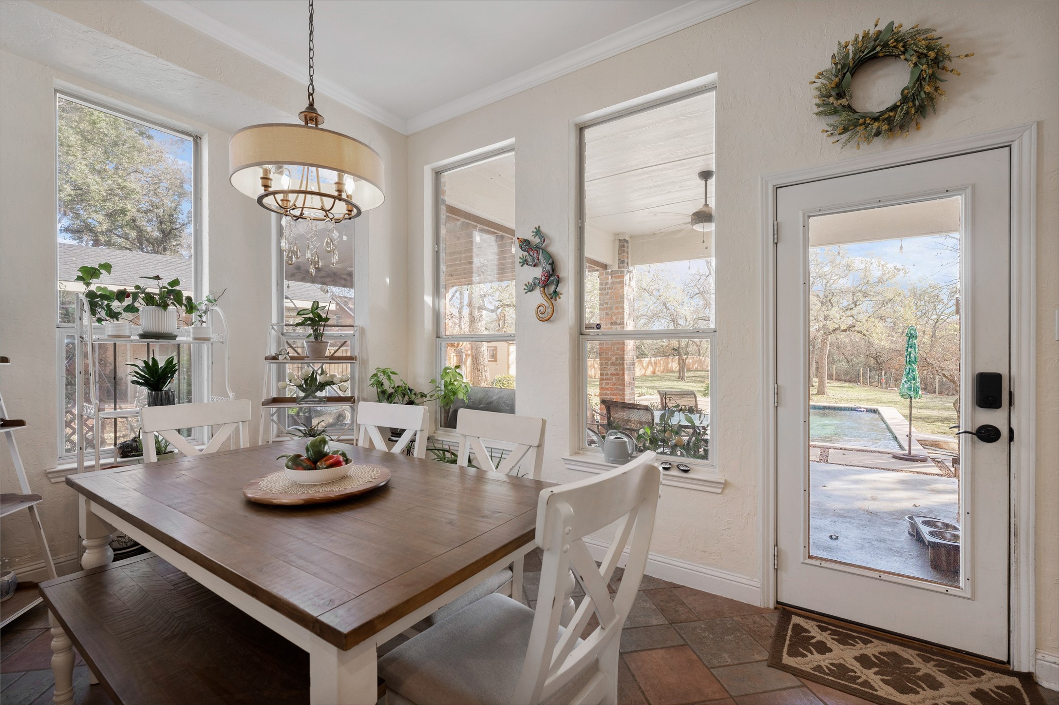 1071 E Oak Shores Drive, Cross Roads, TX, 76227