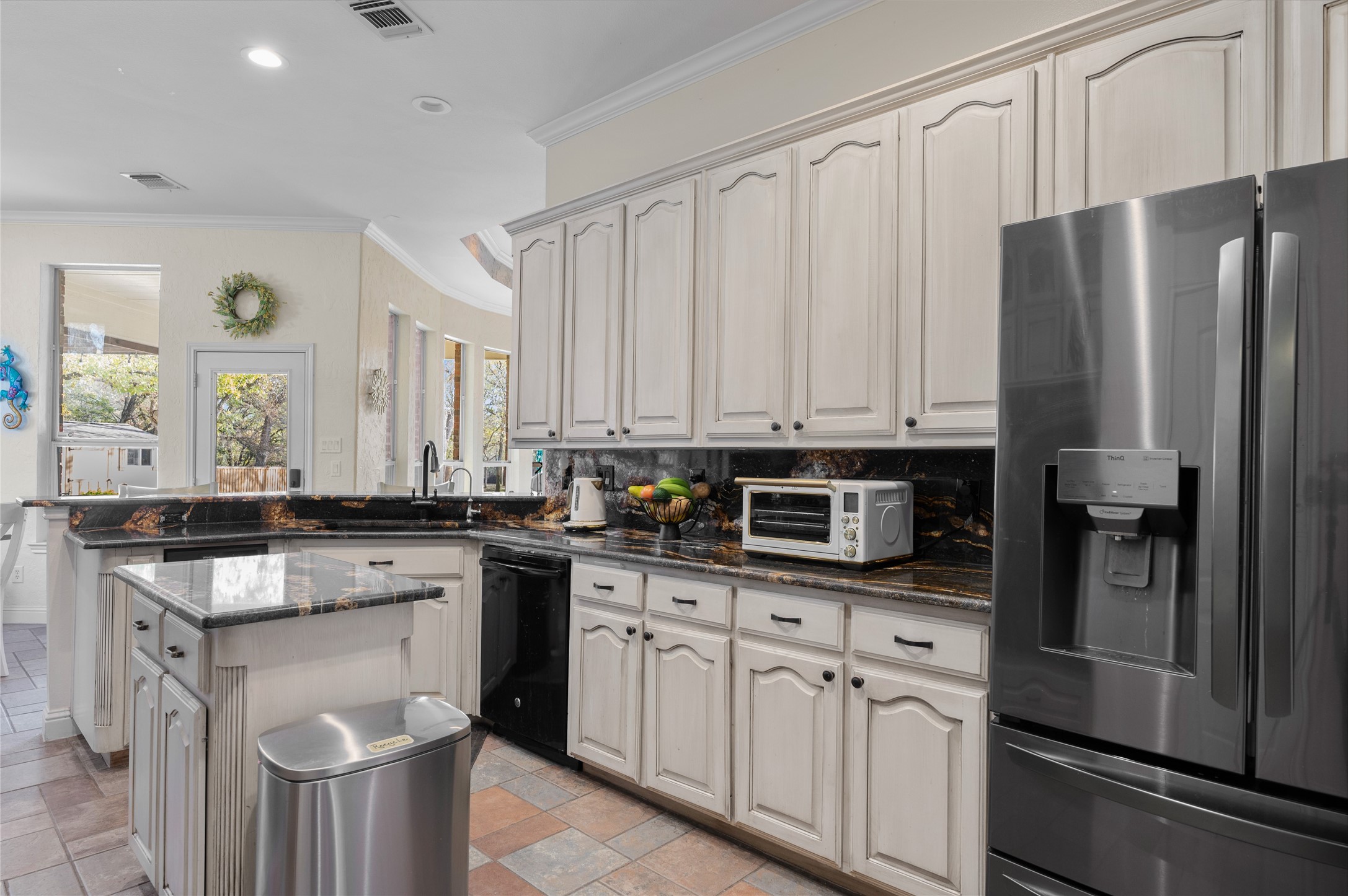 1071 E Oak Shores Drive, Cross Roads, TX, 76227
