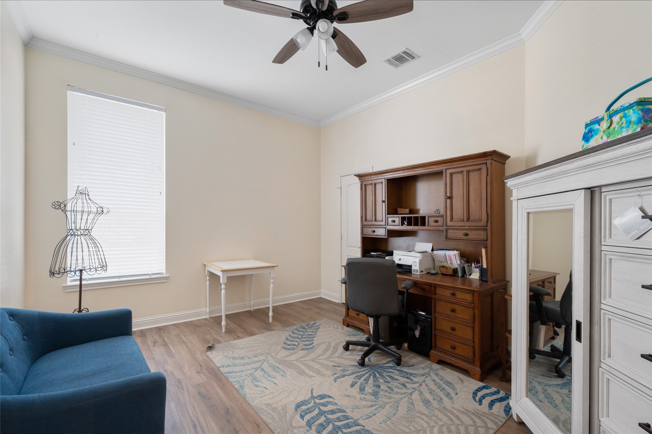 1071 E Oak Shores Drive, Cross Roads, TX, 76227