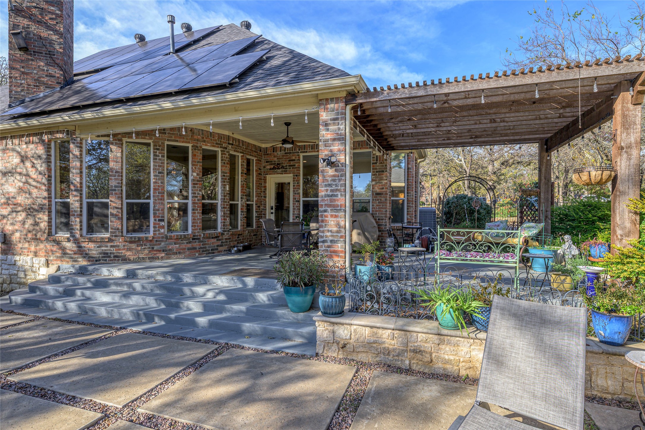 1071 E Oak Shores Drive, Cross Roads, TX, 76227
