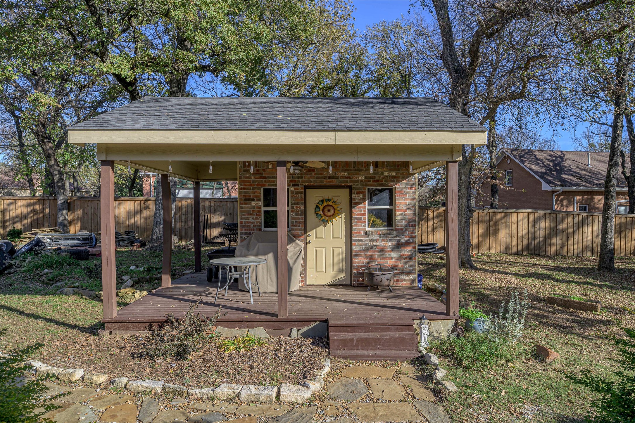 1071 E Oak Shores Drive, Cross Roads, TX, 76227