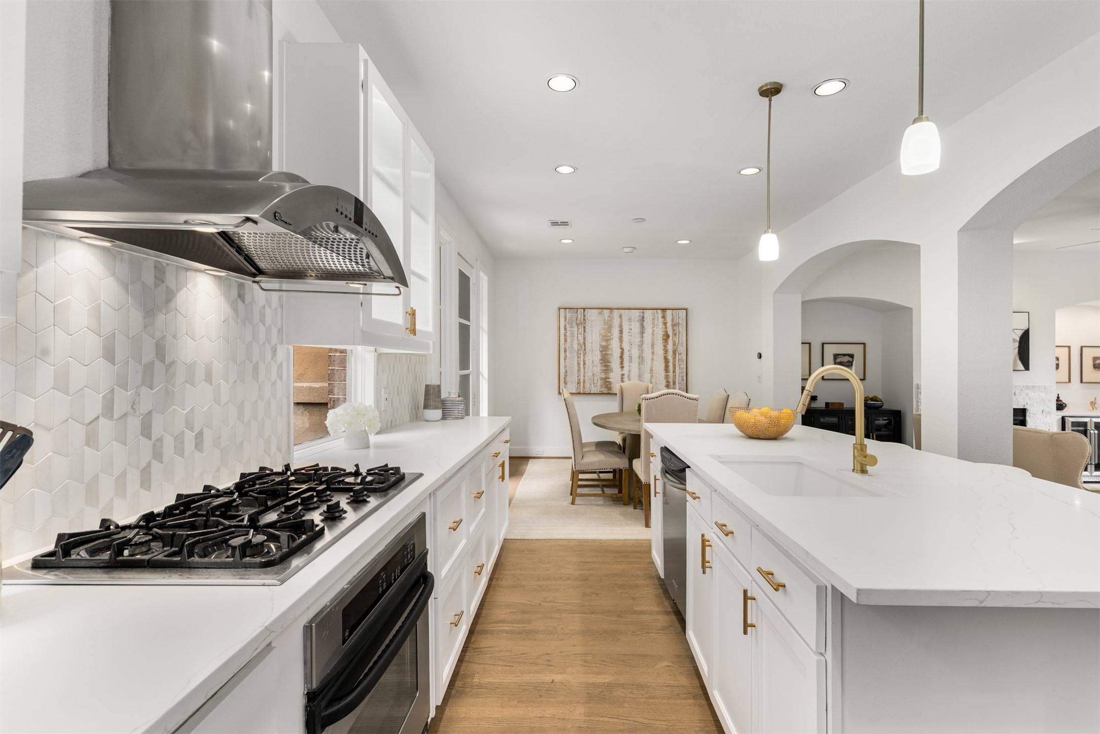 Property photo 03 of 3633 Oak Lawn Avenue, Dallas, TX 75219 | MLS #21130930