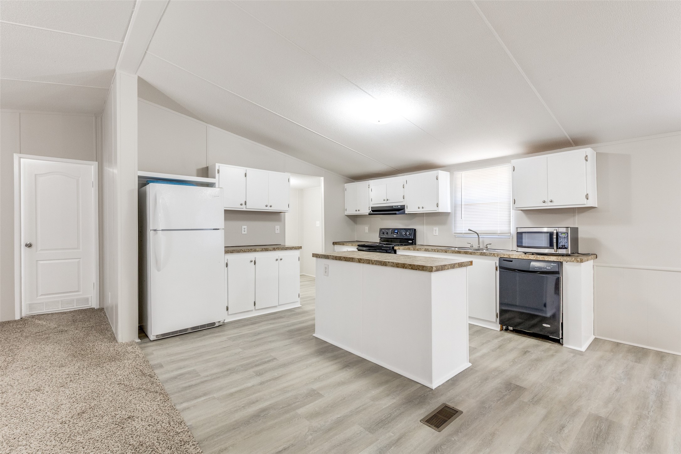 445 Arvel Circle, Reno, TX, 76020