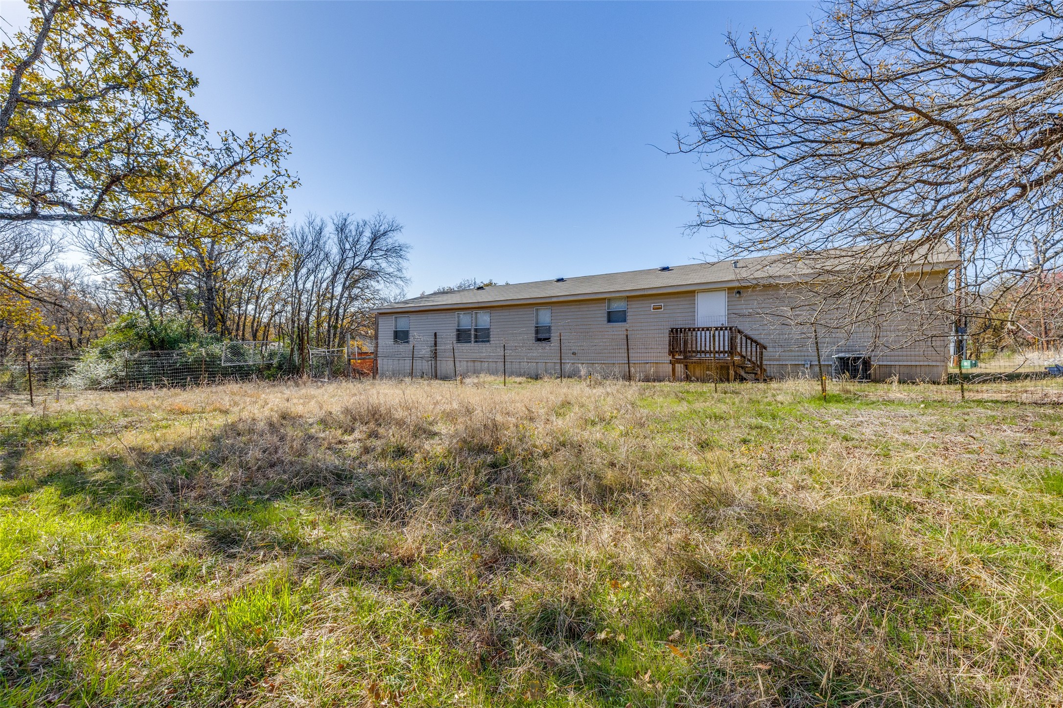 445 Arvel Circle, Reno, TX, 76020