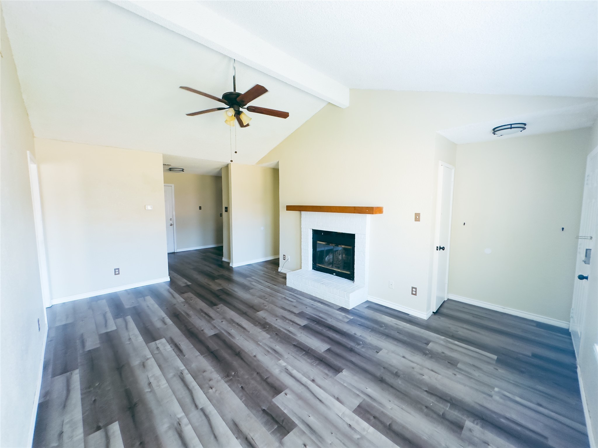 Property photo 03 of 11118 Freedom Way Fort, Worth, TX 76244 | MLS #21131795