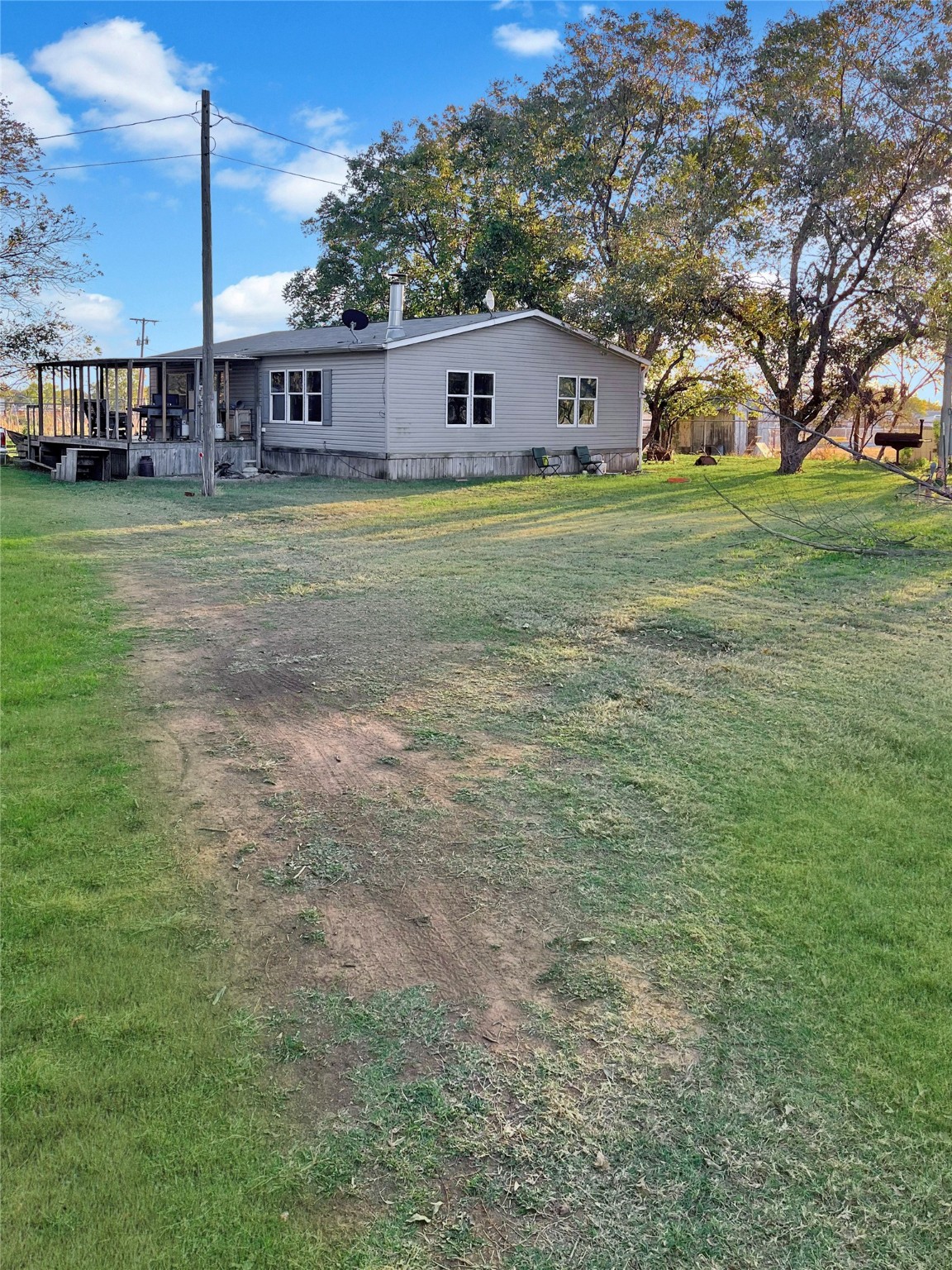 Property photo 02 of 1100 Alford Street, Graham, TX 76450 | MLS #21131886