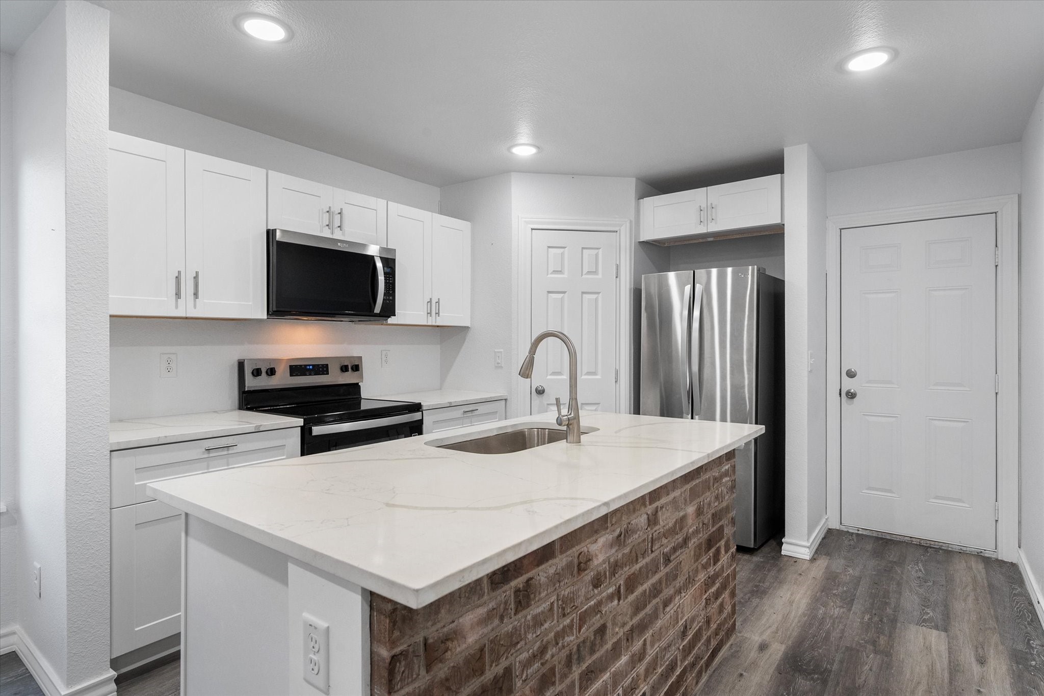 2004 W 2nd Avenue, Corsicana, TX, 75110