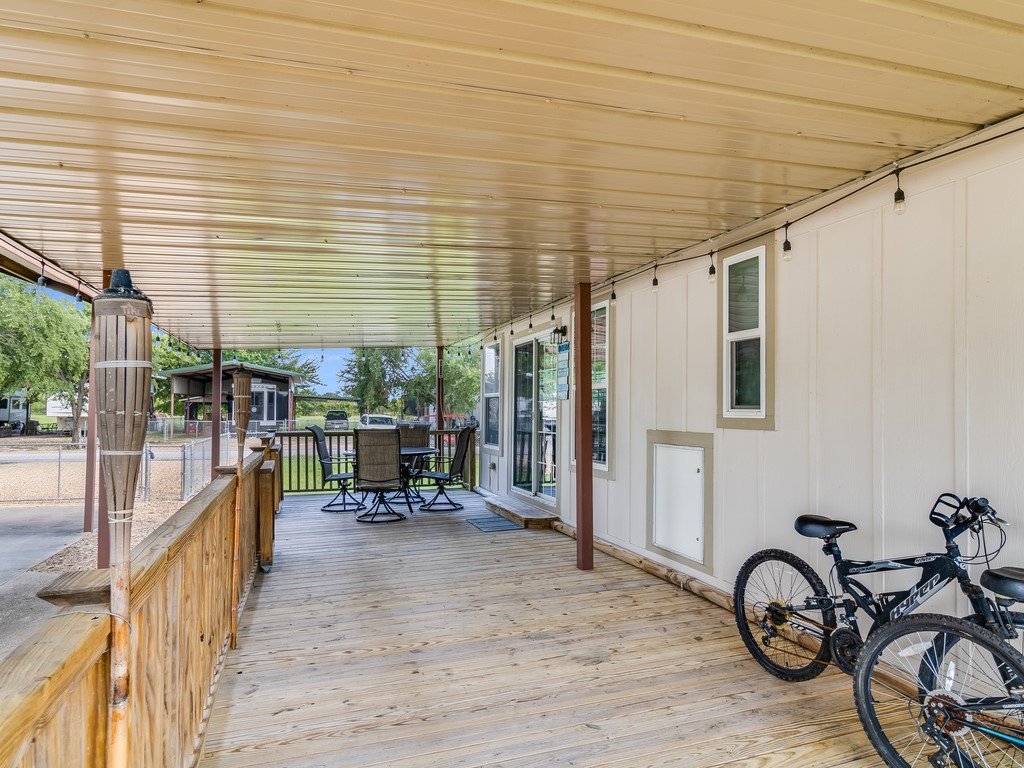 1045 Pelican Isle Drive, Kerens, TX, 75144