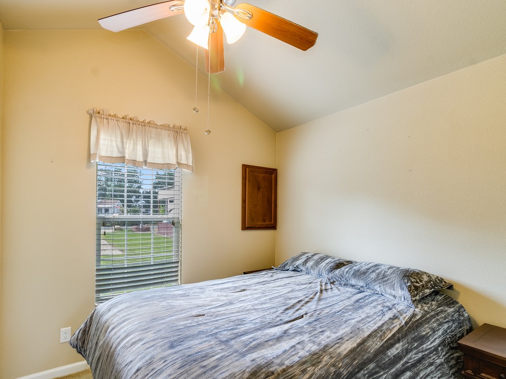 1045 Pelican Isle Drive, Kerens, TX, 75144