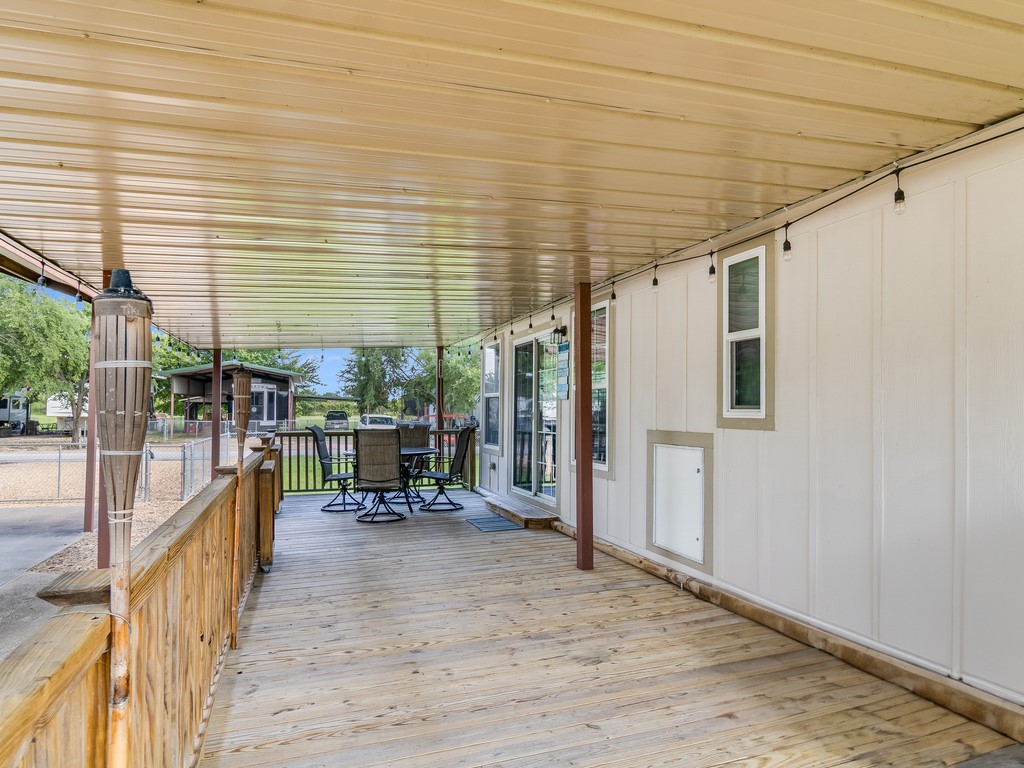 1045 Pelican Isle Drive, Kerens, TX, 75144