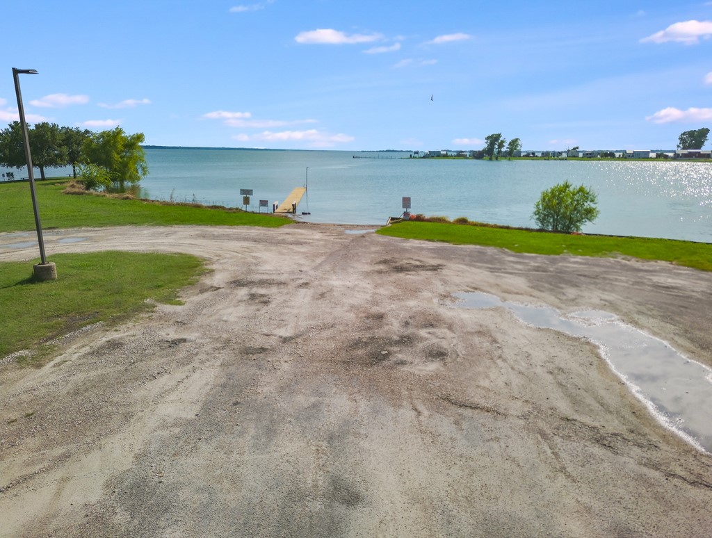 1045 Pelican Isle Drive, Kerens, TX, 75144