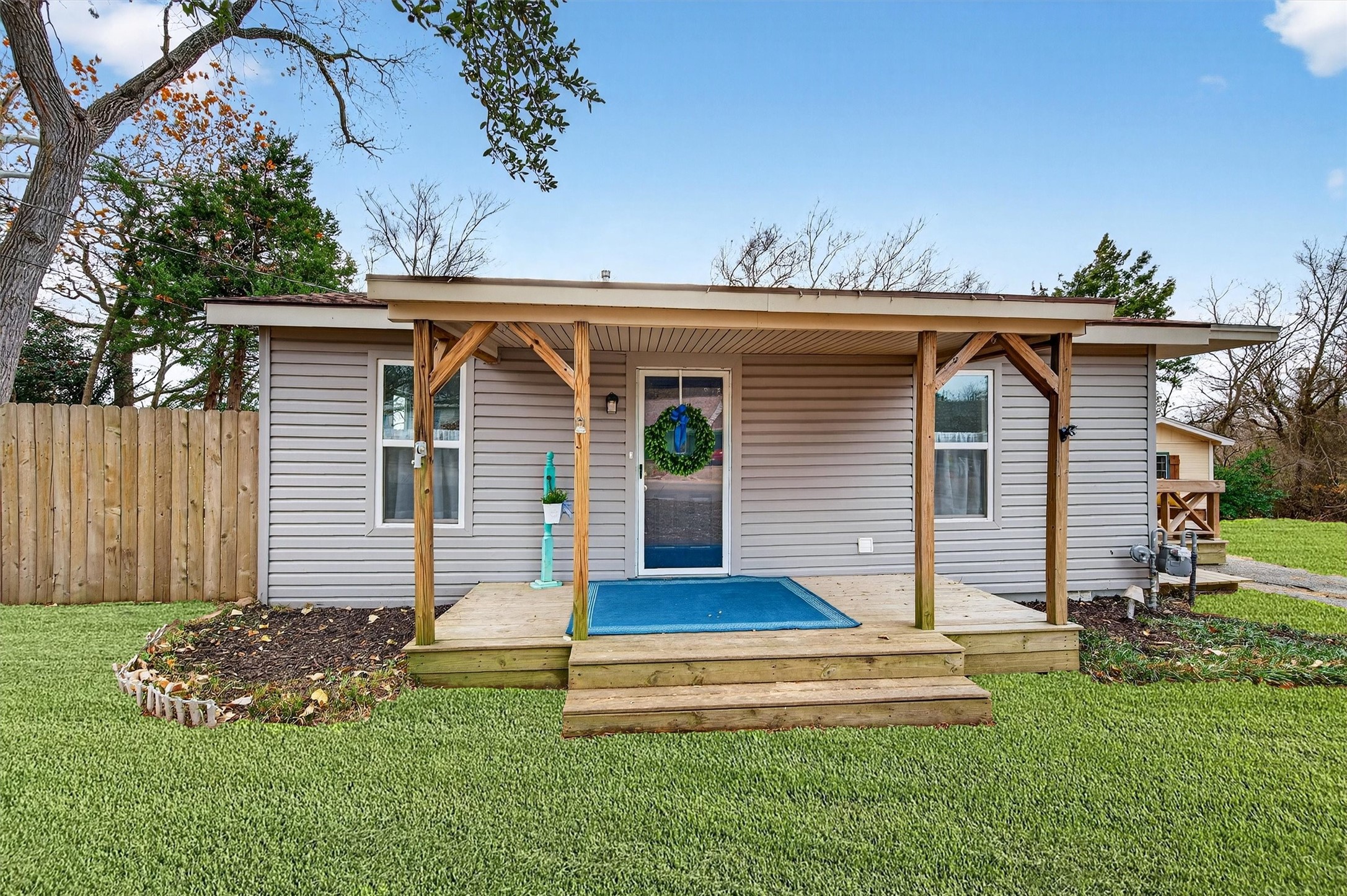 Property photo 03 of 1710 W Crawford Street, Denison, TX 75020 | MLS #21133835