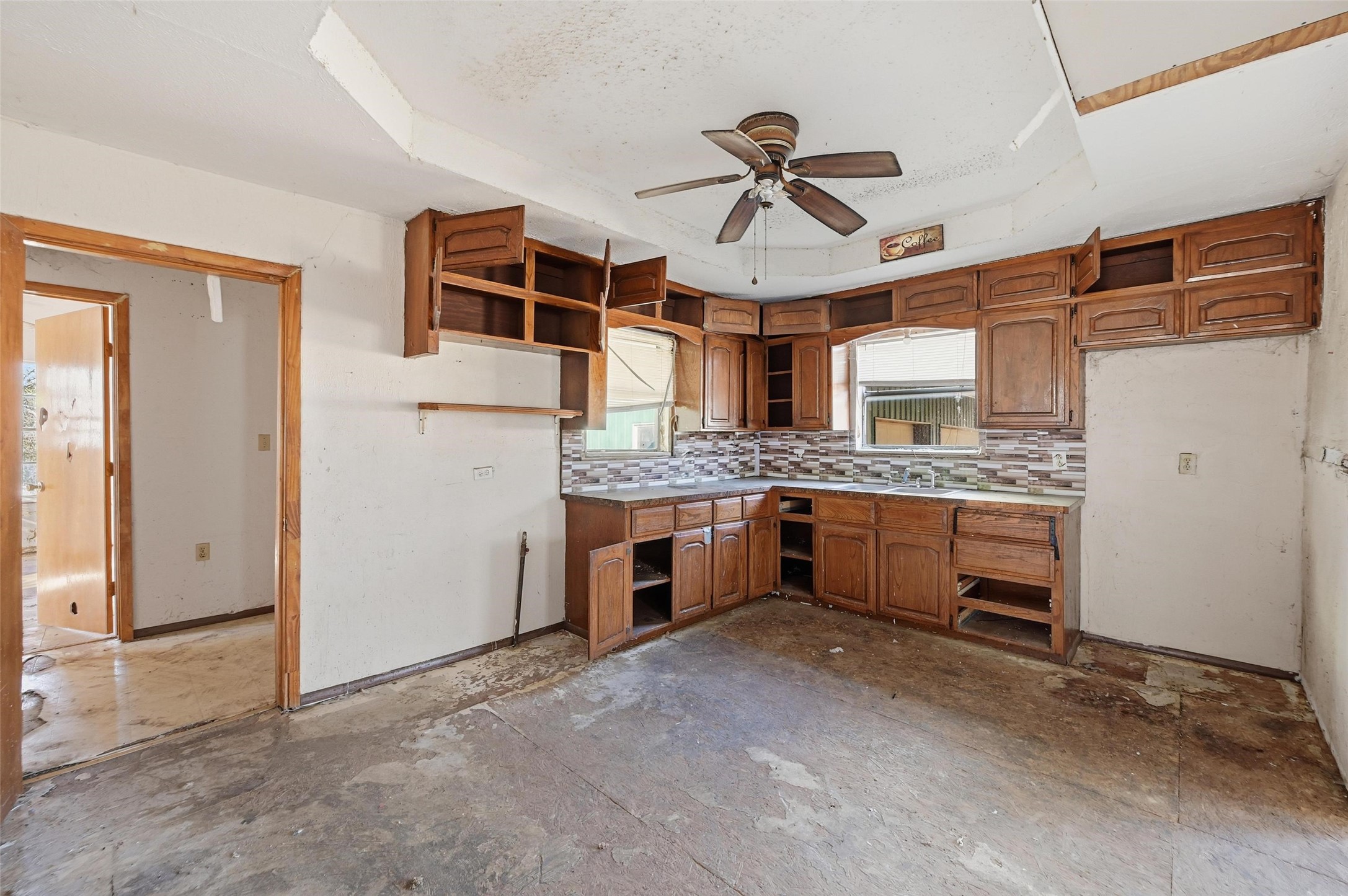 604 S Spears Street, Alvarado, TX, 76009