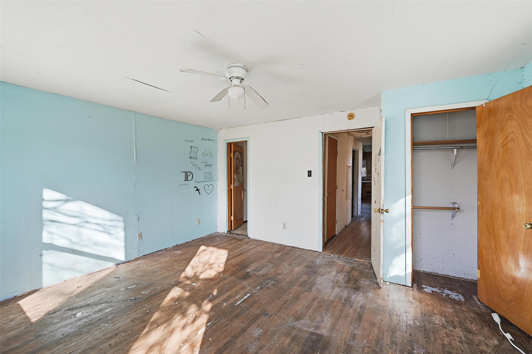 604 S Spears Street, Alvarado, TX, 76009