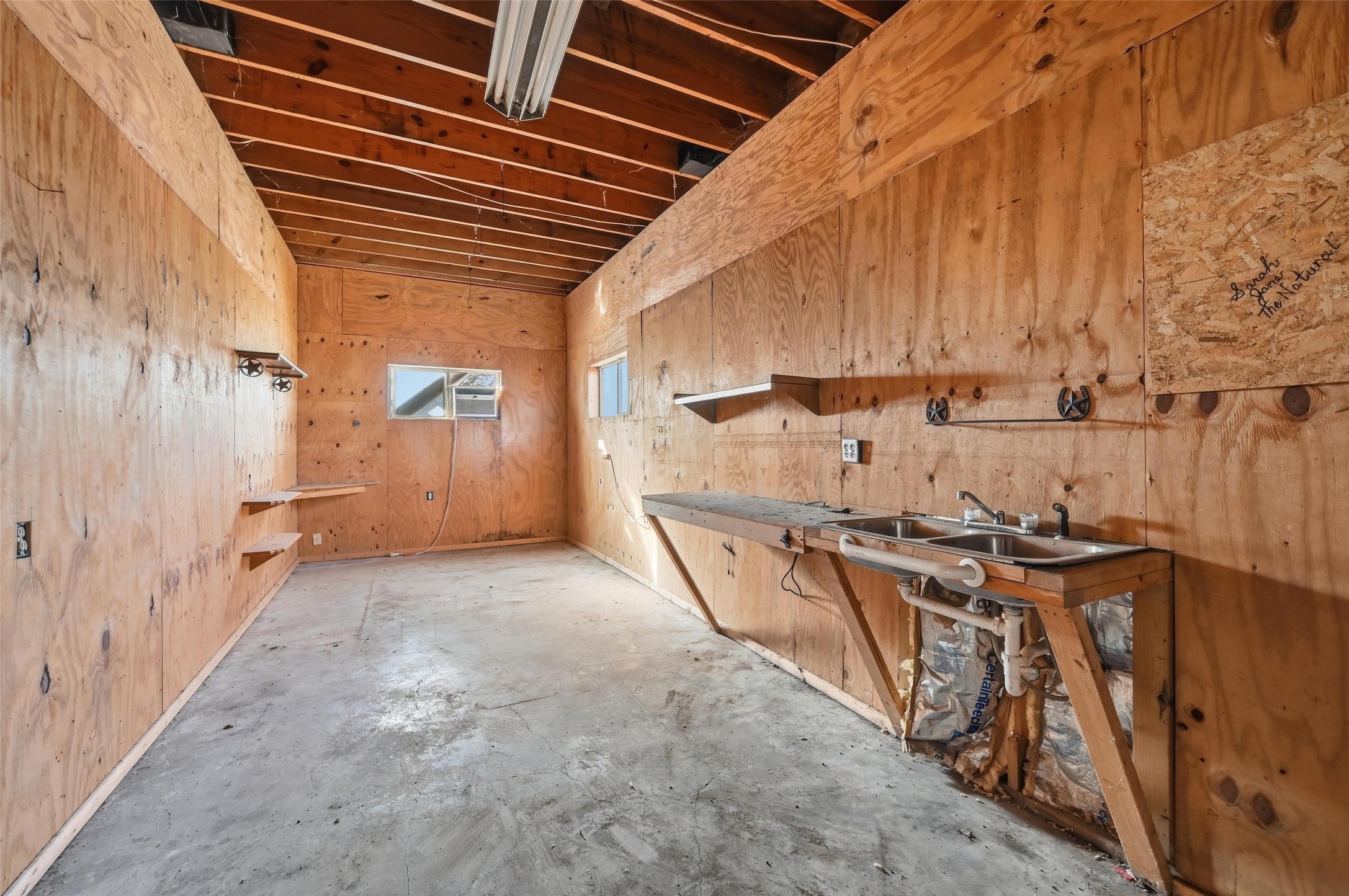 604 S Spears Street, Alvarado, TX, 76009