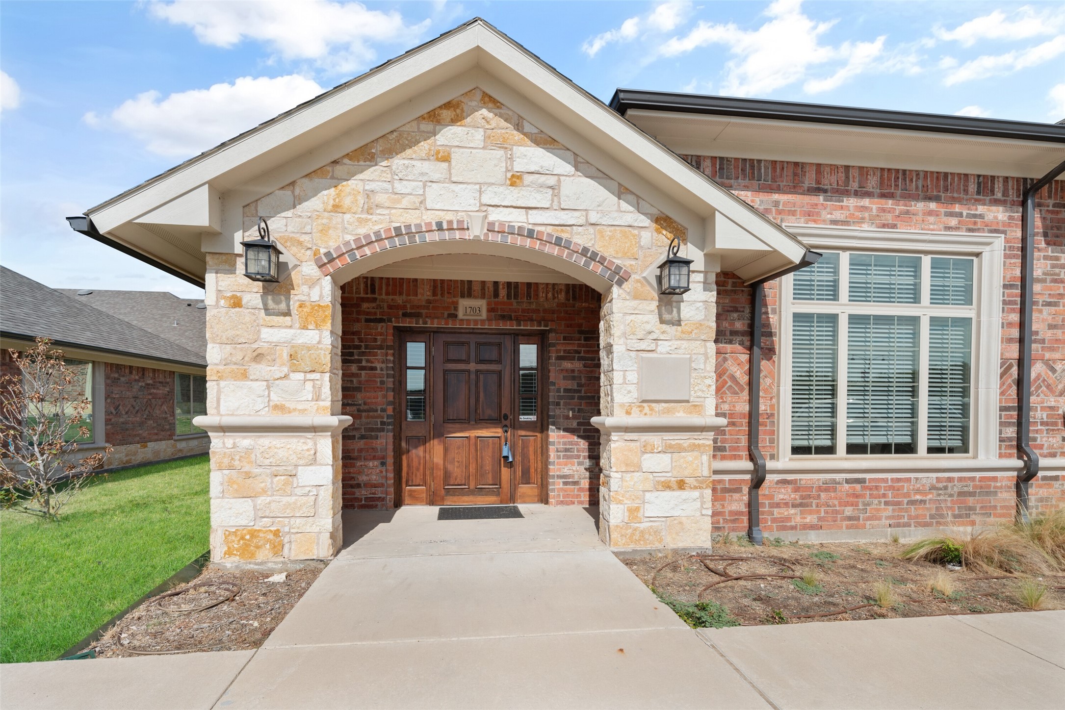 Property photo 01 of MLS #21135374 | MLS #21135374
