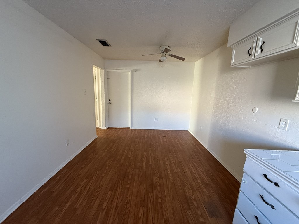1021 Pleasant Valley Lane, Arlington, TX, 76015