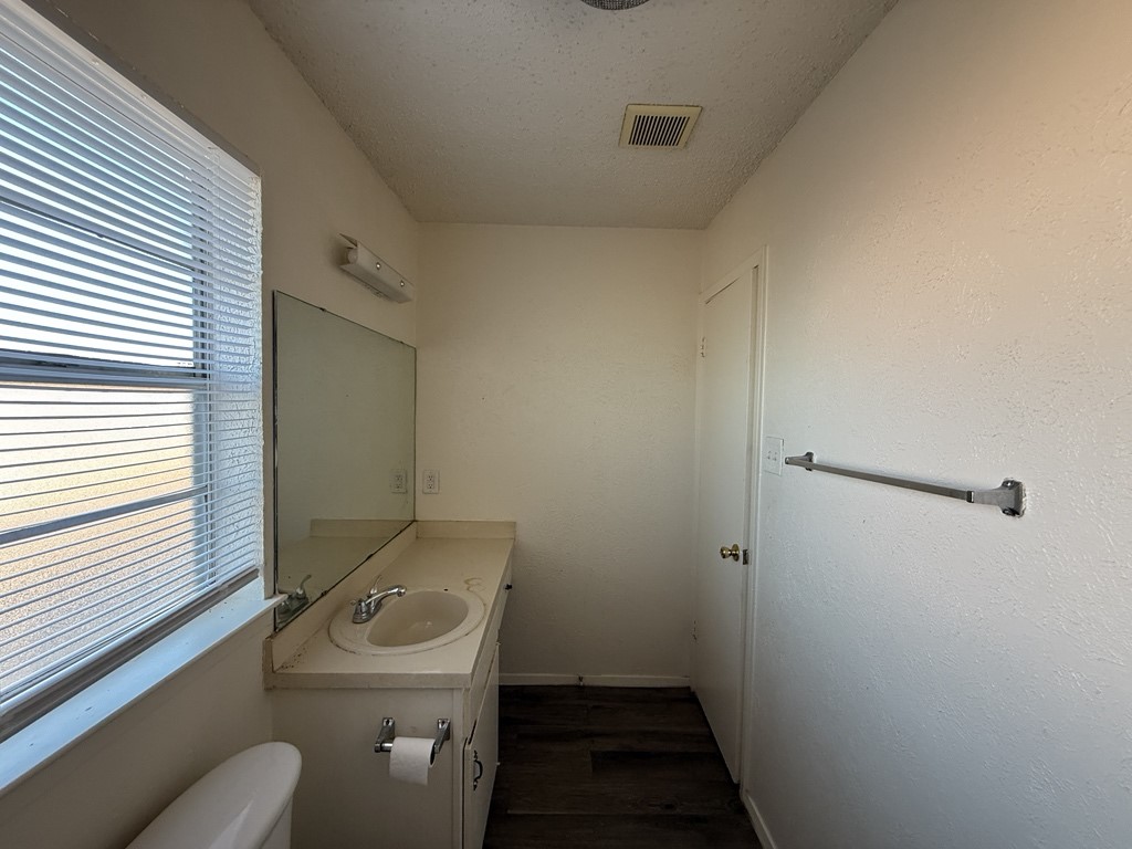 1021 Pleasant Valley Lane, Arlington, TX, 76015