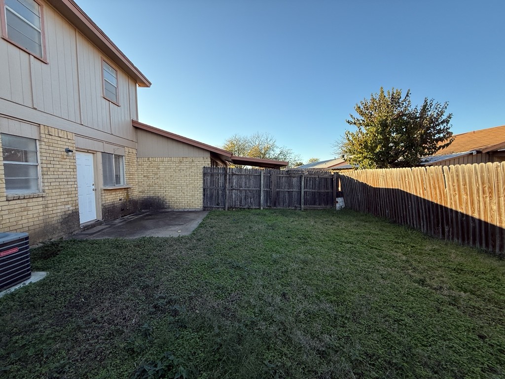 1021 Pleasant Valley Lane, Arlington, TX, 76015